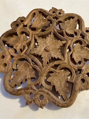 Hand Carved Wooden Raised Footed Trivet Made In India Leaves And Flower 6inX1in
